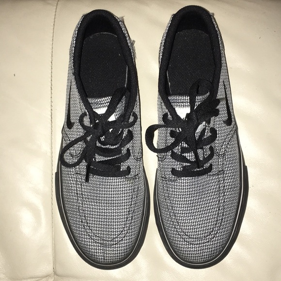 Nike SB - Picture 2 of 5